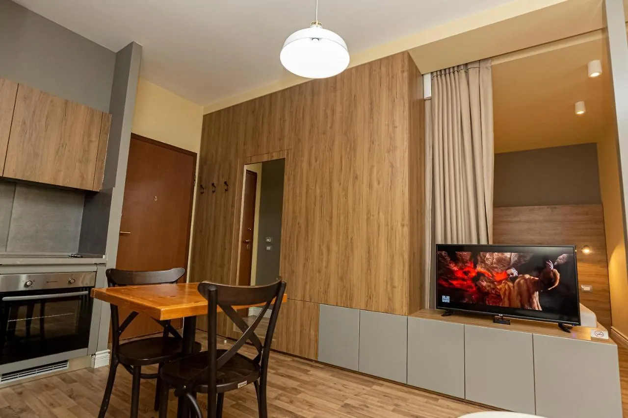 Porta Apartament Wlora 0*,