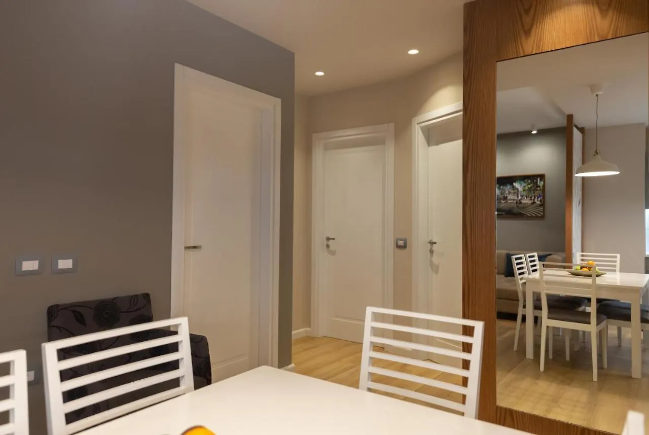 Porta Apartament Vlorë Apartment